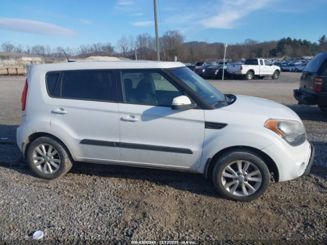 Kia Soul + Image 16