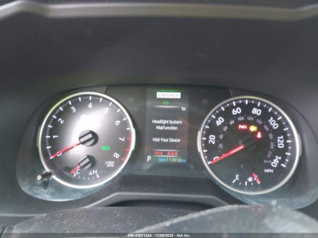 Toyota RAV4 Xle Image 7