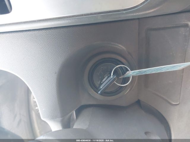 Nissan Frontier Image 10