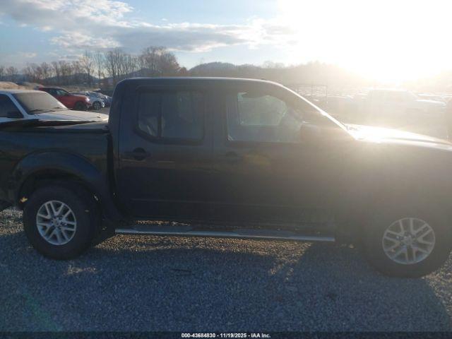 Nissan Frontier Image 9