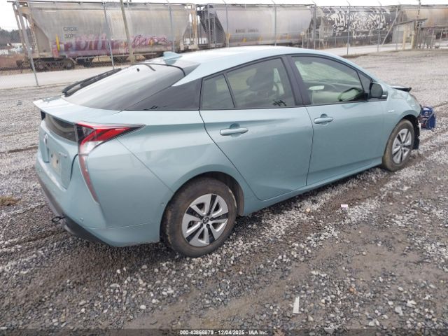 Toyota Prius Two Image 15