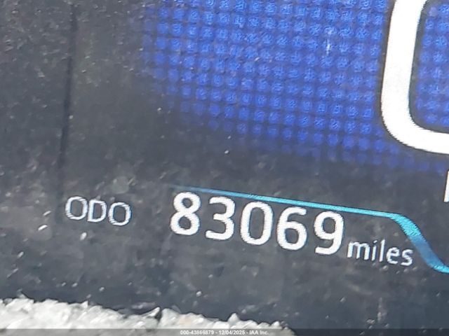 Toyota Prius Two Image 6