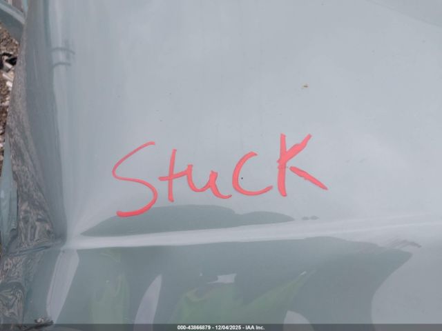 Toyota Prius Two Image 9