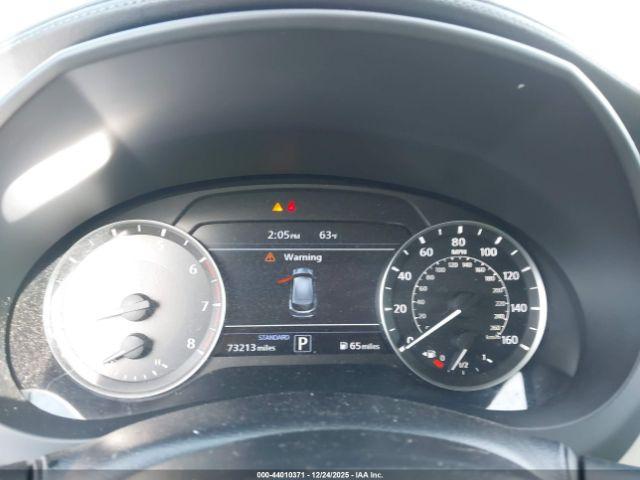 INFINITI Qx Essential Image 6