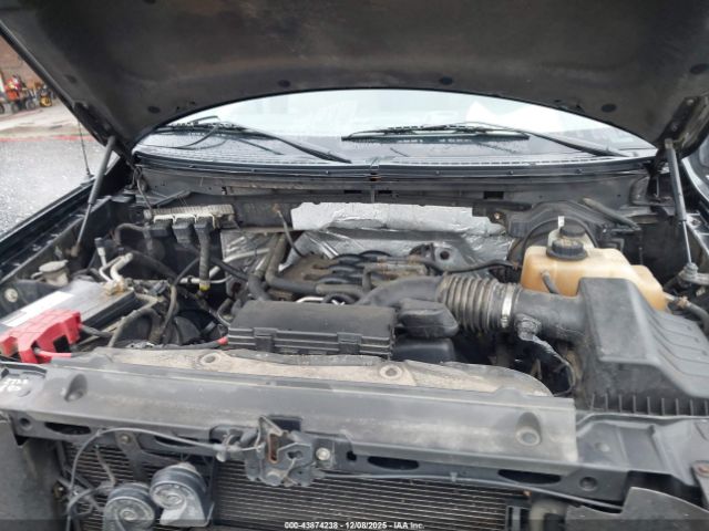 Ford F-150 Lariat Image 16