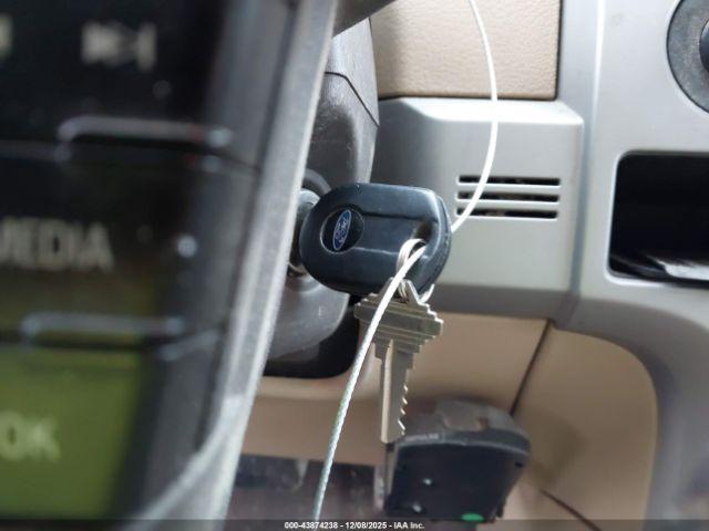 Ford F-150 Lariat Image 4