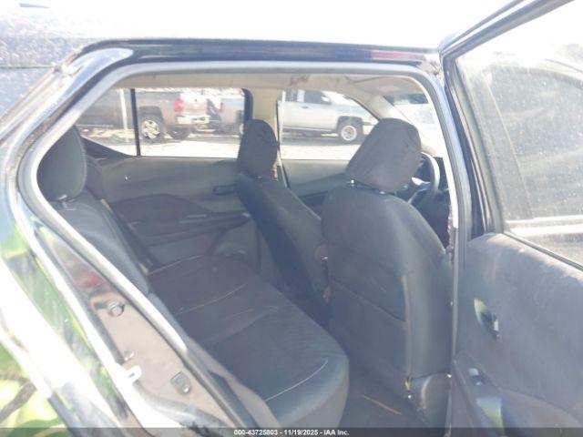 Nissan Kicks S Xtronic Cvt Image 2