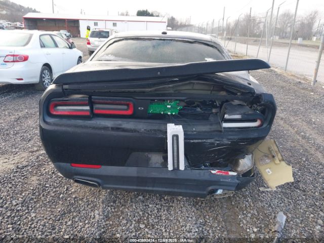 Dodge Challenger Sxt Image 12