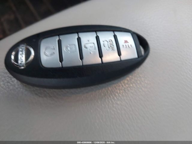 Nissan Altima 2.5 Platinum Image 13