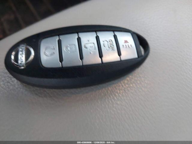 Nissan Altima 2.5 Platinum Image 13