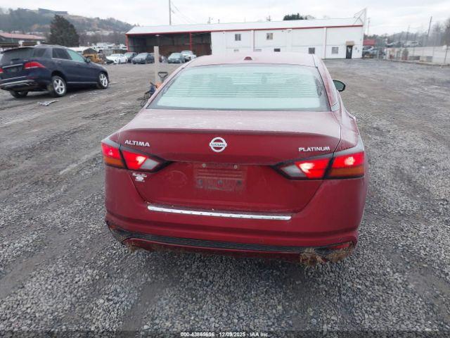 Nissan Altima 2.5 Platinum Image 14