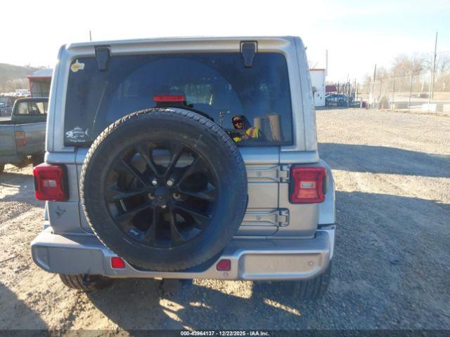 Jeep Wrangler High Altitude 4x4 Image 14