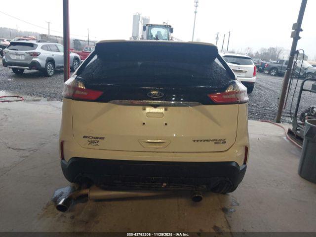 Ford Edge Titanium Image 13