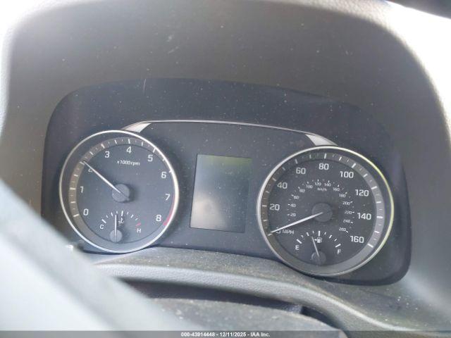 Hyundai ELANTRA Value Edition Image 15